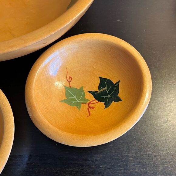 Munising vintage wooden ivy painted set of 5 bowls - Picture 7 of 12